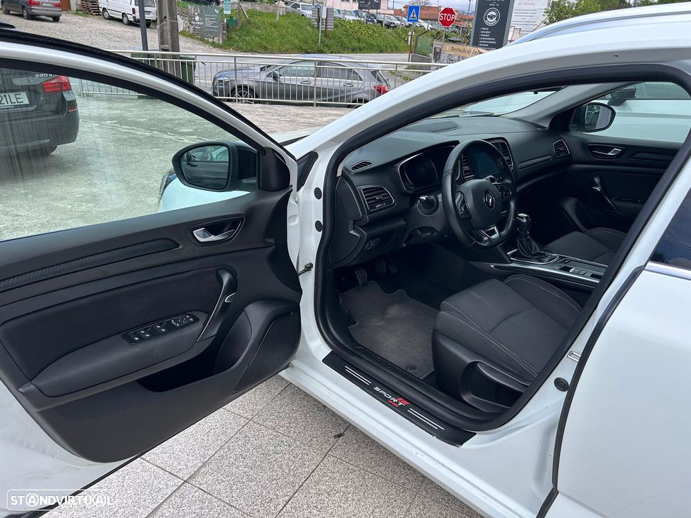 Renault Mégane Sport Tourer dCi 110 FAP EDC LIMITED - 6
