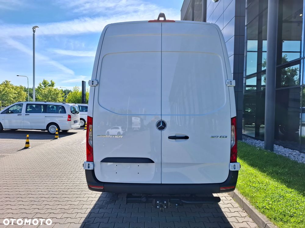 Mercedes-Benz Sprinter 317 CDI Furgon PRO długi 4325 mm L3H2 - 7