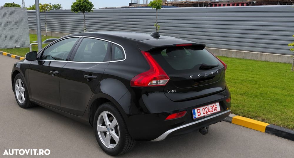Volvo V40 D2 Momentum - 10