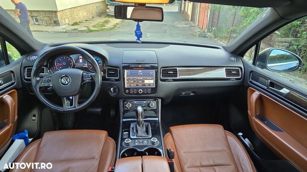 Volkswagen Touareg 3.0 V6 TDI BMT - 15
