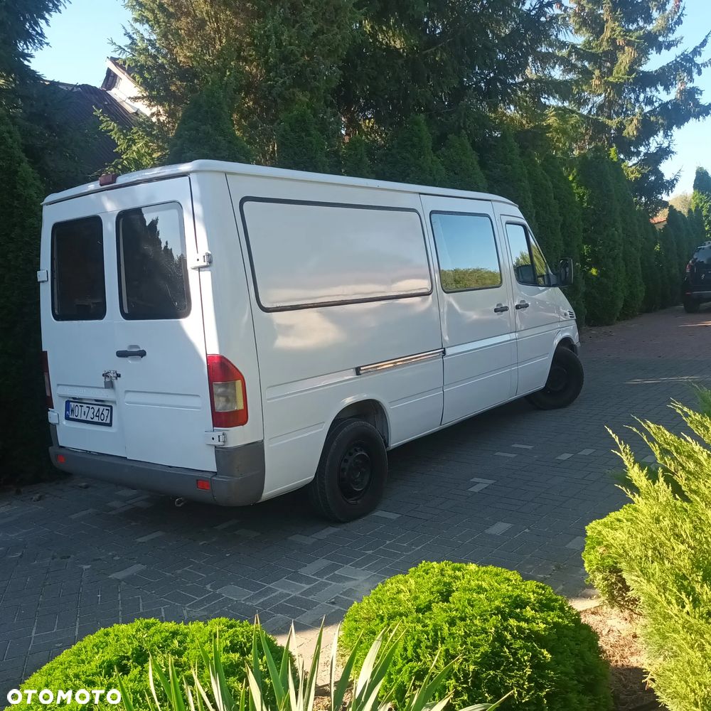 Mercedes-Benz Sprinter - 4