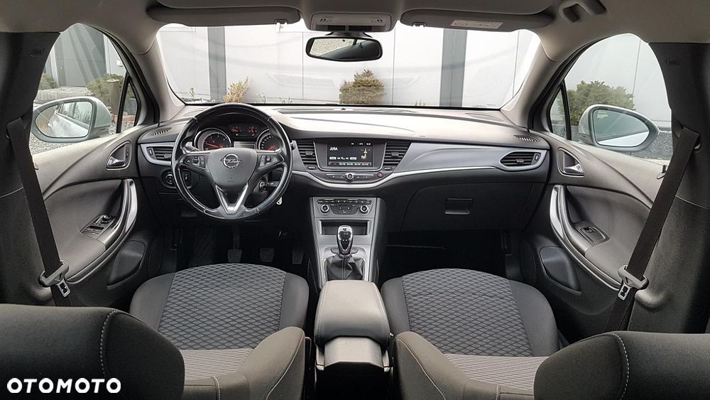 Opel Astra 1.6 CDTI Essentia - 14