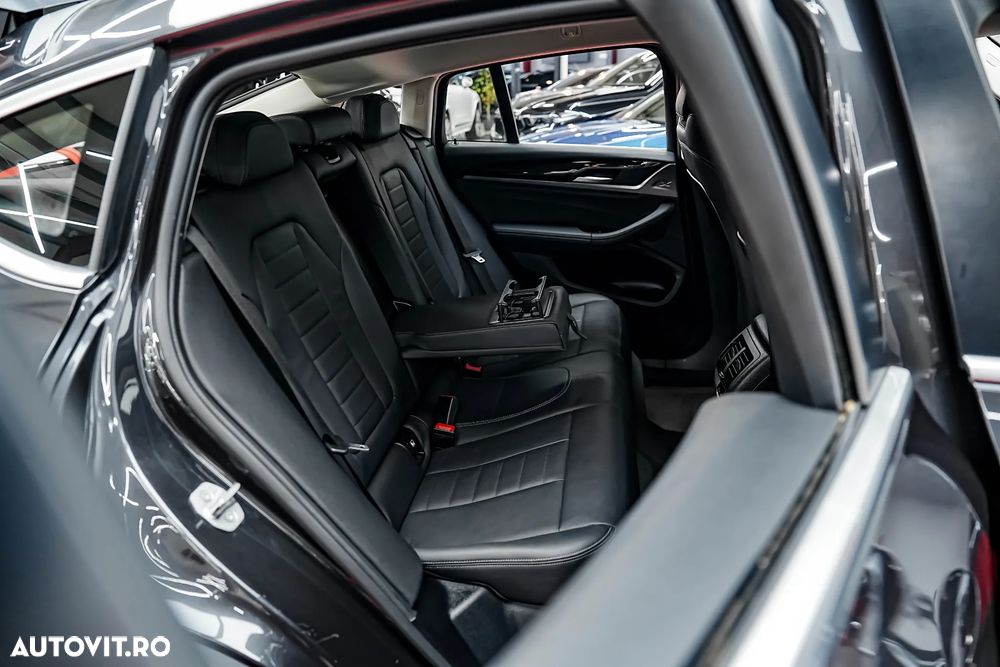 BMW X4 xDrive20d MHEV - 10
