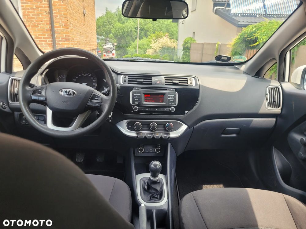Kia Rio - 19
