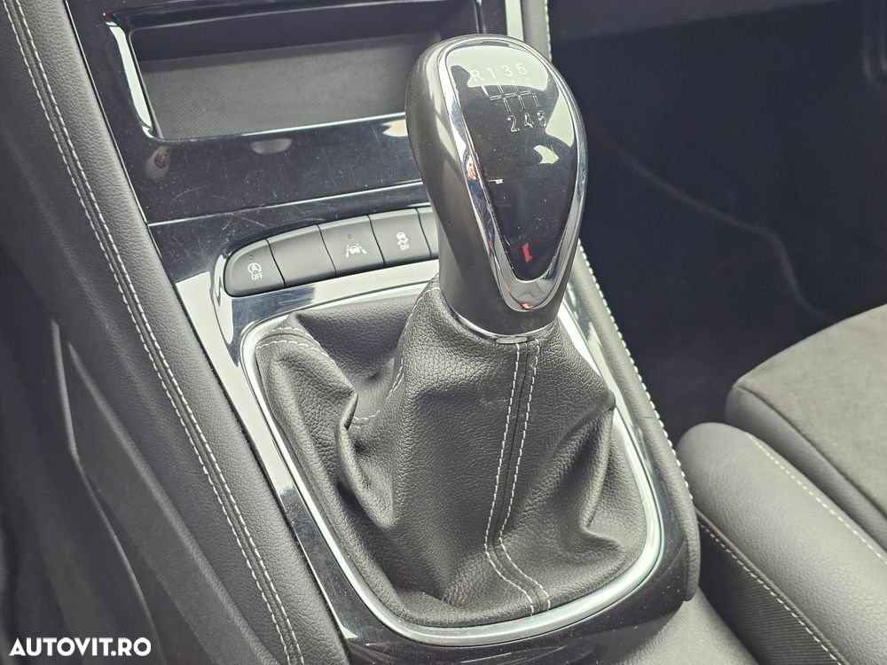 Opel Astra 1.5 D Start/Stop Ultimate - 11