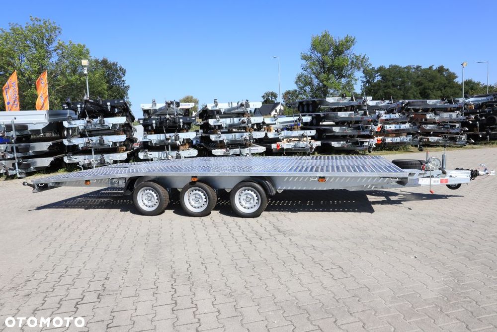 Niewiadów Jupiter 5.5 x2.4+ alu ryfel 3 osie DMC 3500 kg FULL LED - 3