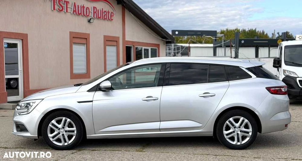 Renault Megane - 5