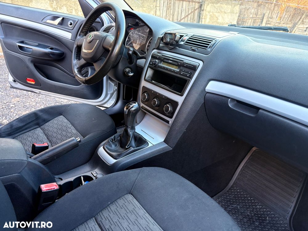 Skoda Octavia 1.6 TDI DPF Active - 7
