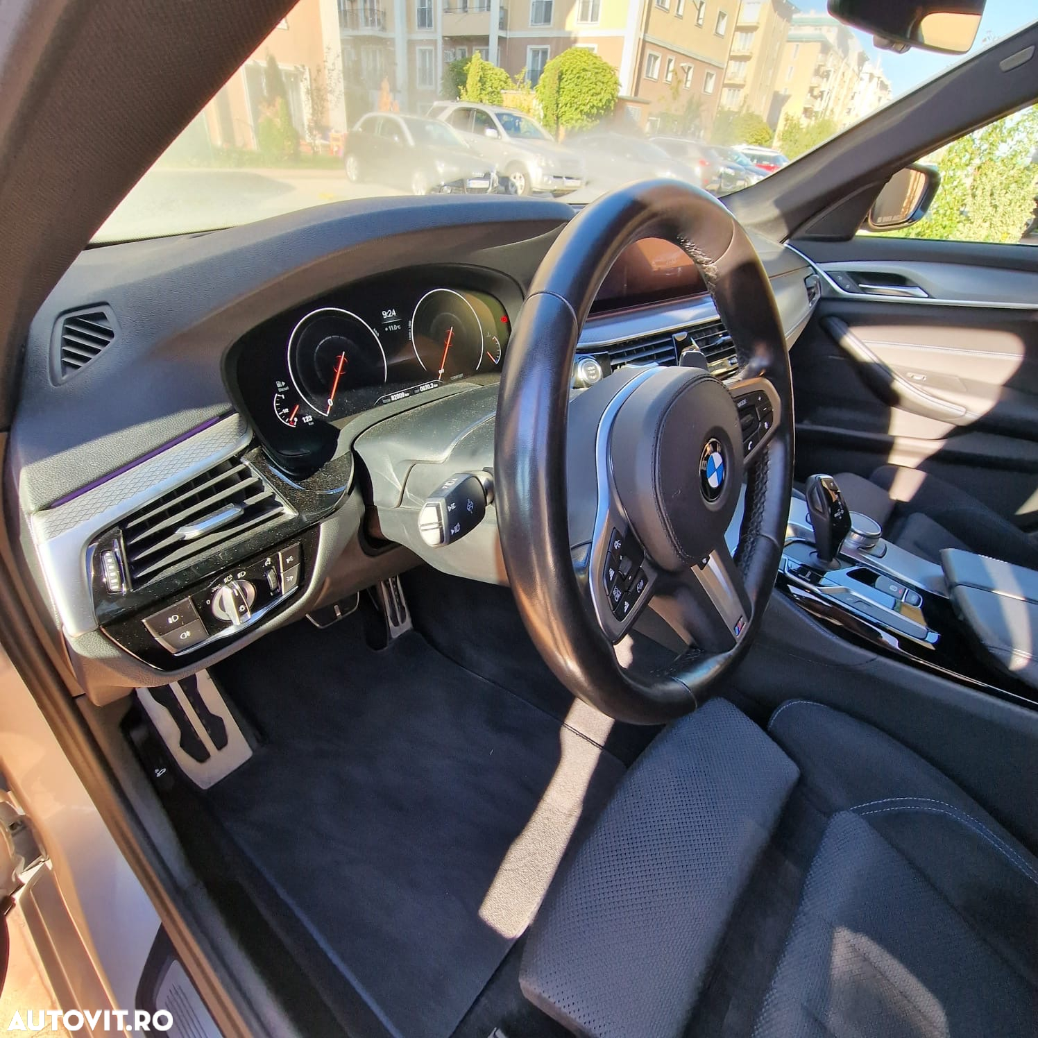 BMW Seria 5 530d xDrive AT - 4