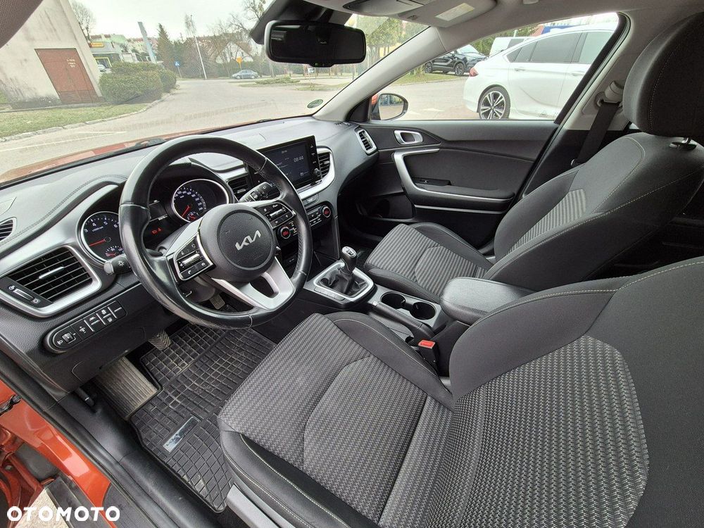 Kia XCeed 1.5 T-GDI M - 11