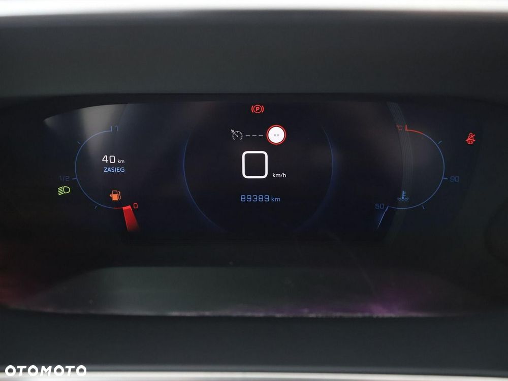 Peugeot 2008 1.2 PureTech Allure S&S - 23