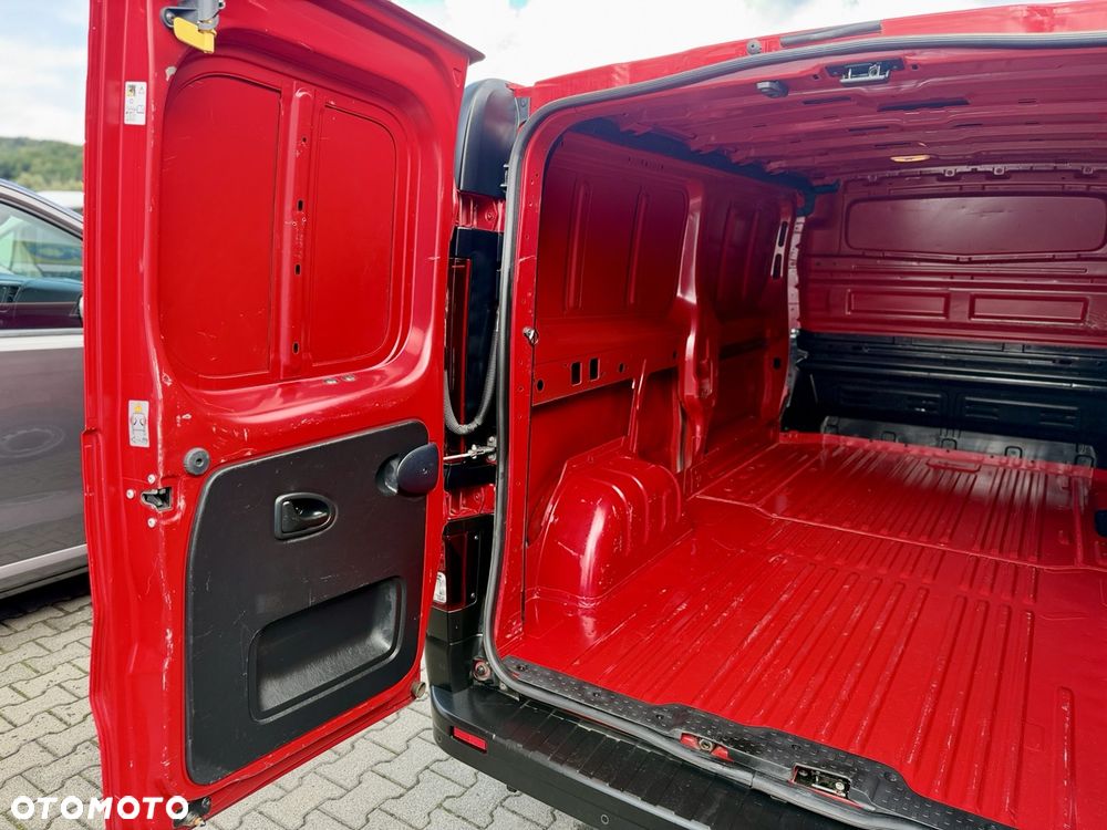 Renault Trafic - 26