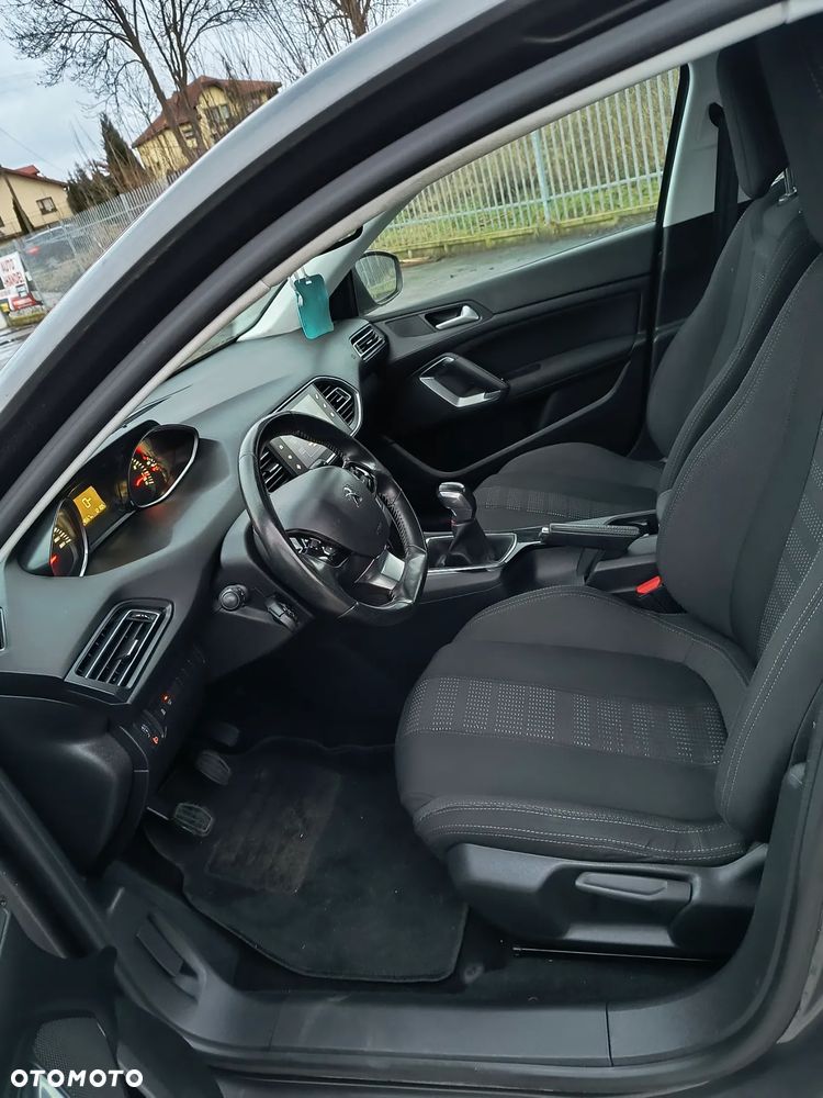Peugeot 308 1.2 PureTech Access S&S - 6