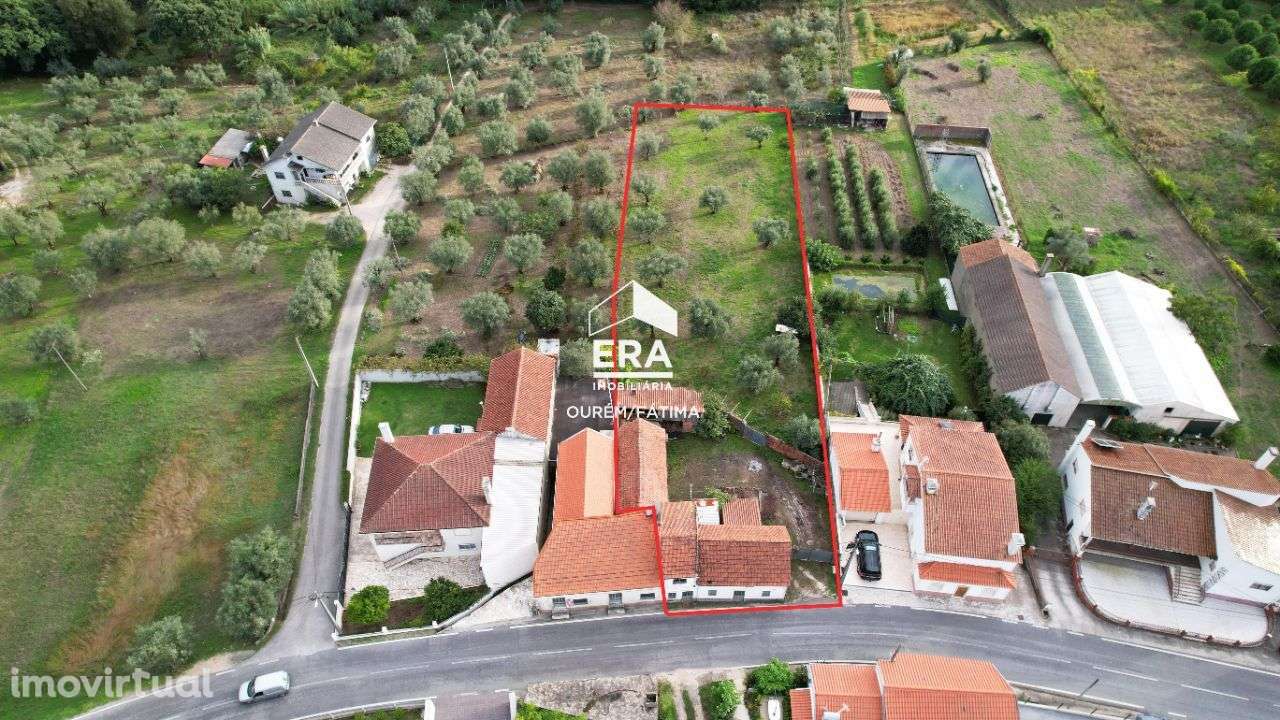 Moradia T3 localizada em Urqueira, Ourém - Grande imagem: 2/30