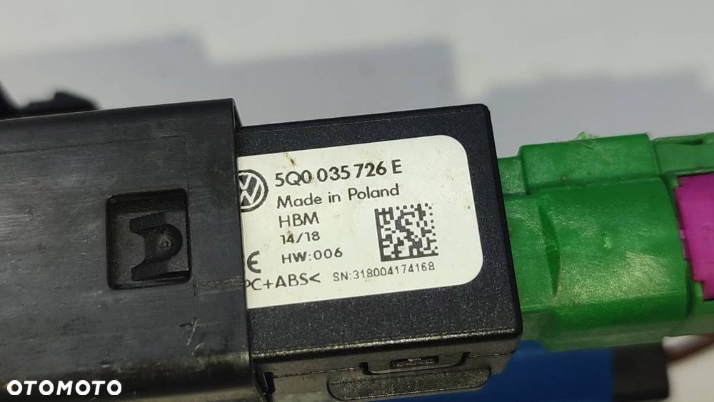 GNIAZDO PORT USB SKODA SUPERB III 5Q0035726 - 4