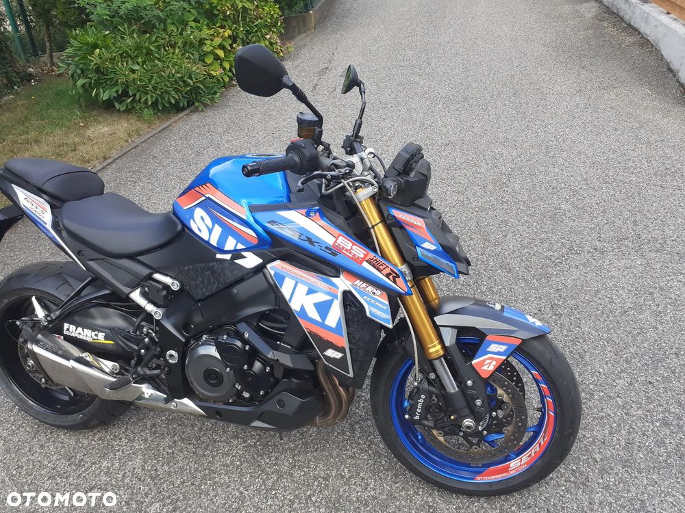 Suzuki GSX 1000 - 12