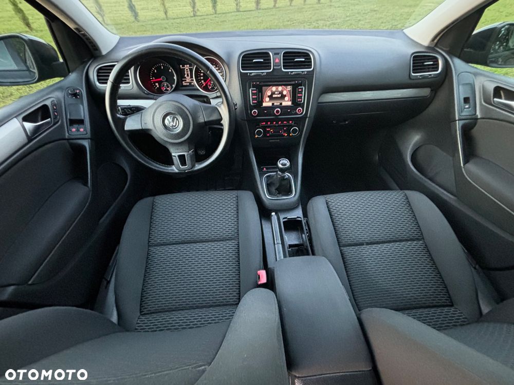 Volkswagen Golf 1.6 TDI DPF Comfortline - 6