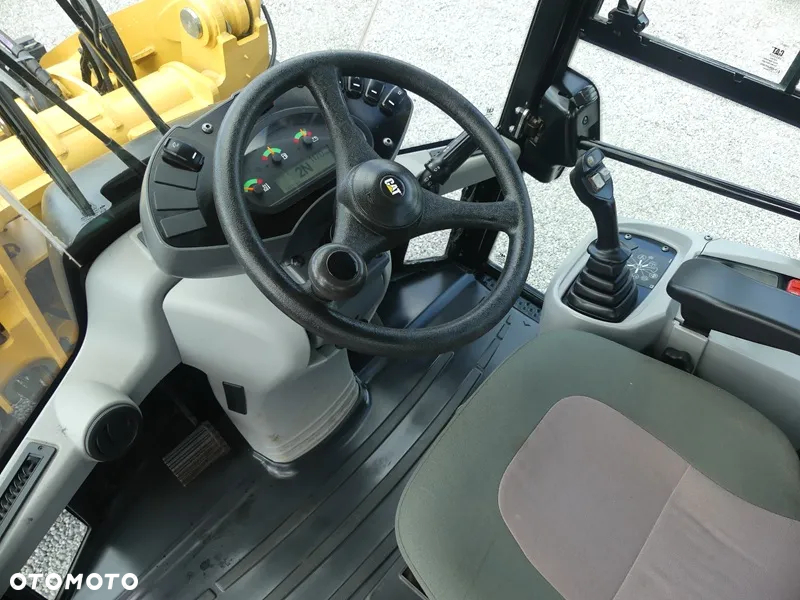 Caterpillar CAT 906M / 2017R / Centralne smarowanie / - 10