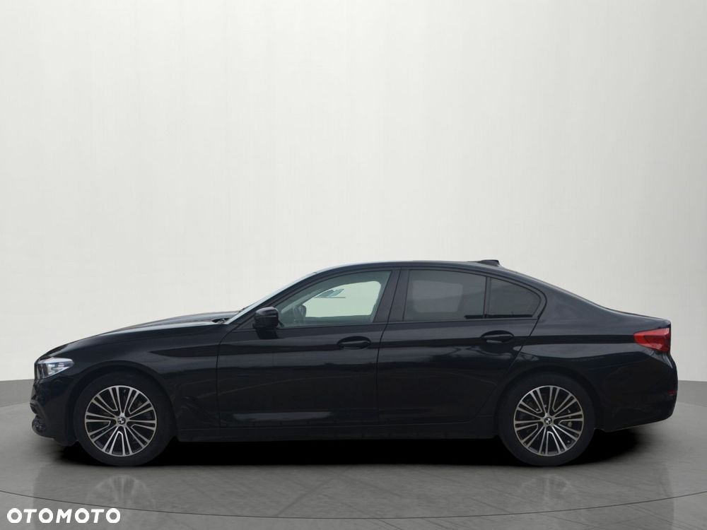 BMW Seria 5 518d Sport Line sport - 3