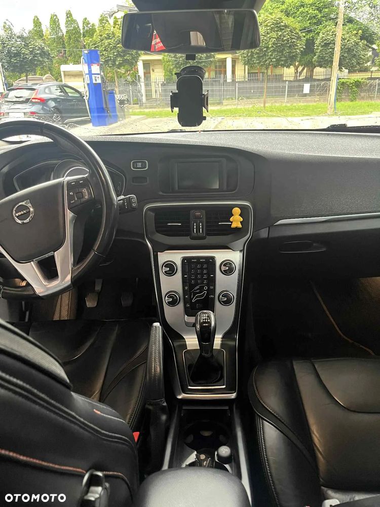 Volvo V40 D2 Drive-E Momentum - 3