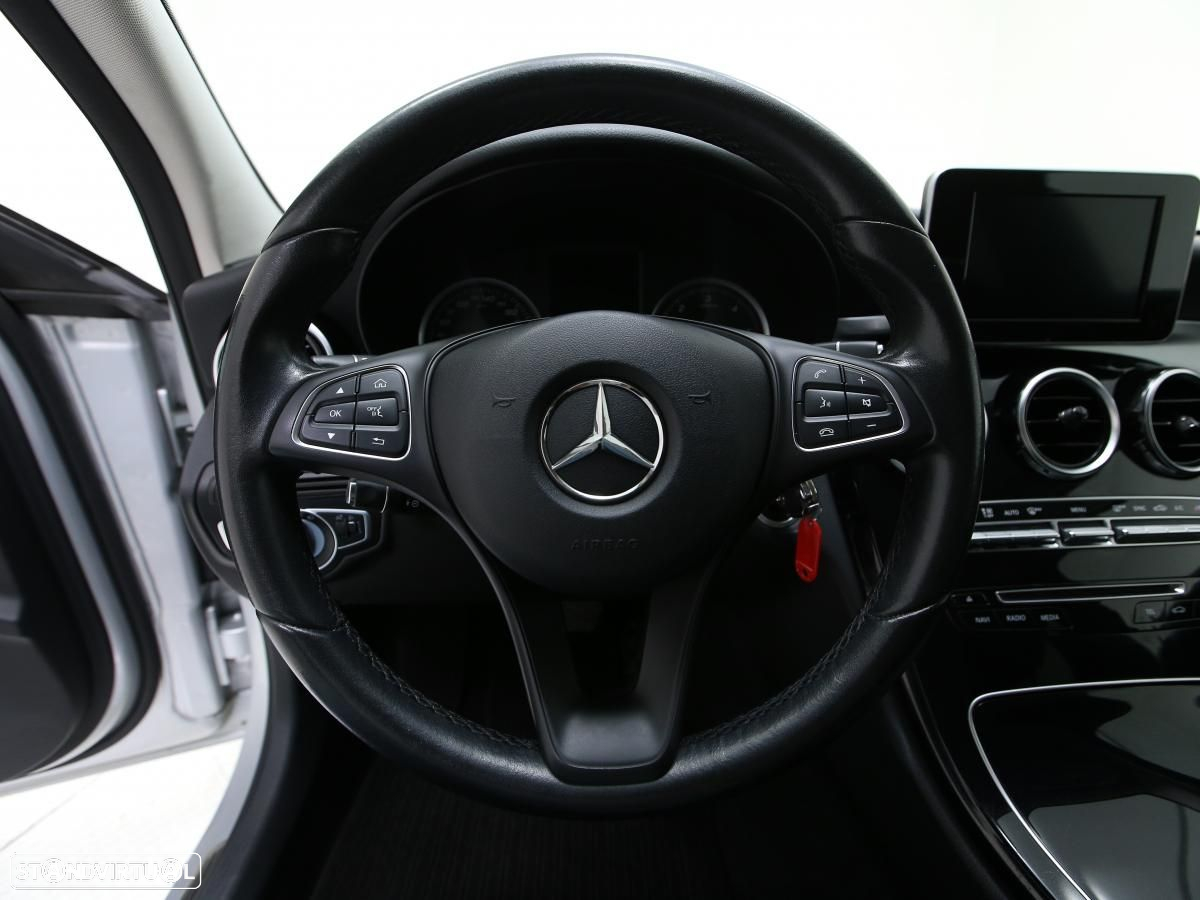 Mercedes-Benz C 200 - 13