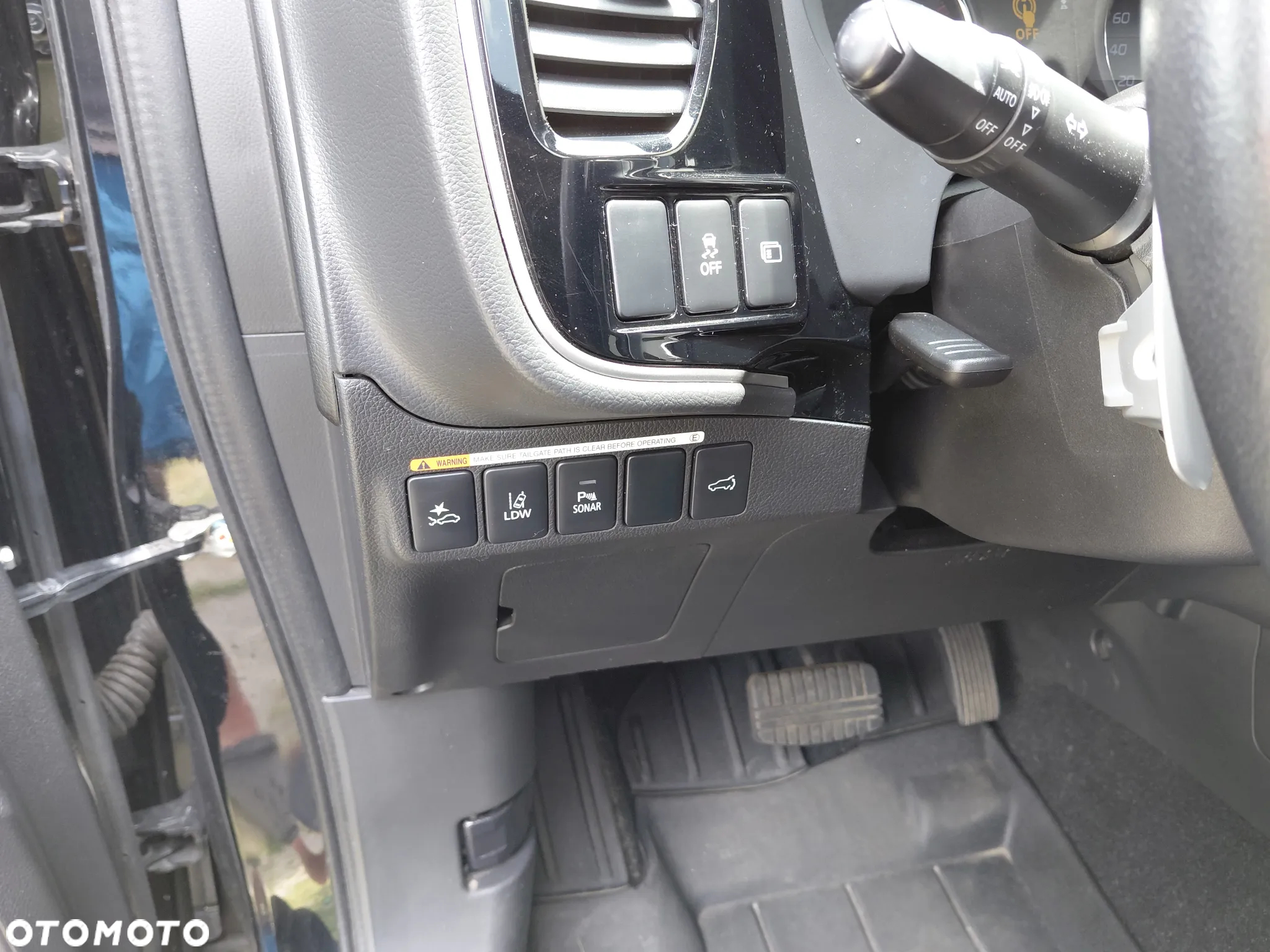 Mitsubishi Outlander 2.2 DI-D 4WD Automatik Diamant Edition - 9