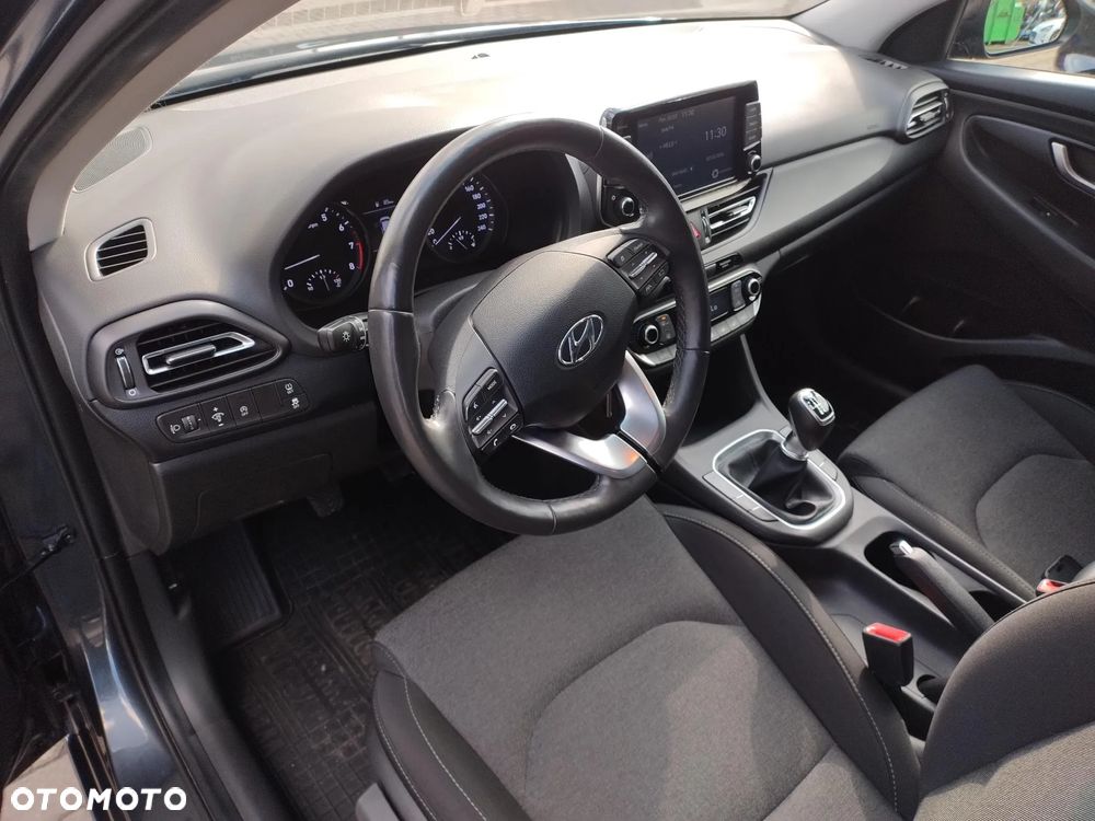 Hyundai i30 1.5 DPI Smart - 11