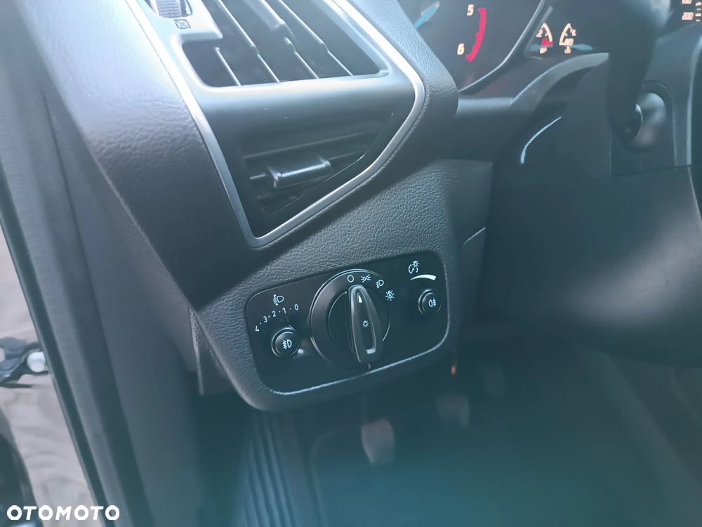 Ford Kuga 2.0 TDCi 4WD Titanium Plus - 13