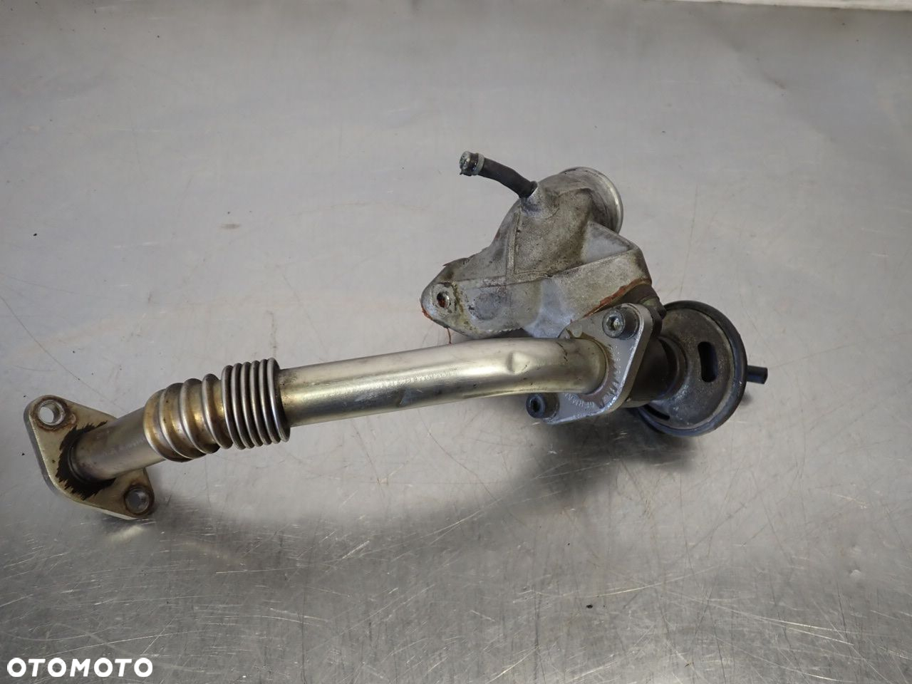 ZAWÓR EGR VOLKSWAGEN T4 028129637E  028131521A - 4