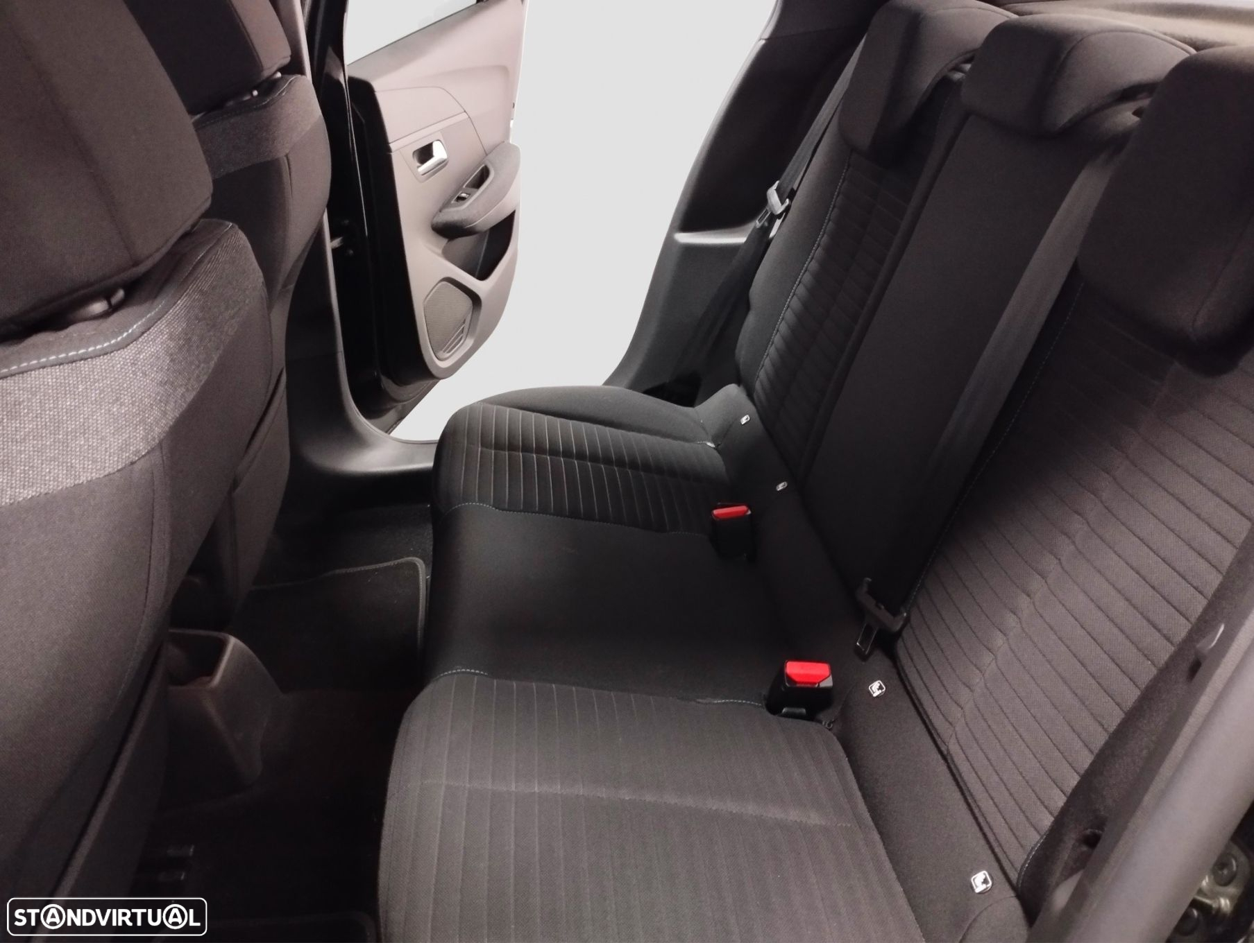 Peugeot 208 1.2 PureTech Active - 8