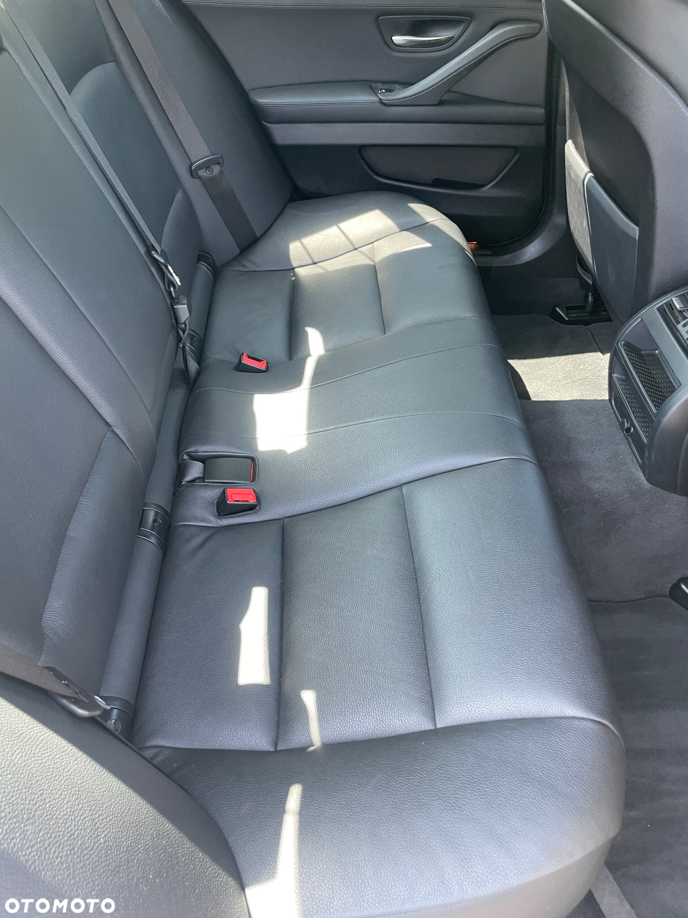 BMW Seria 5 528i Sport-Aut - 21