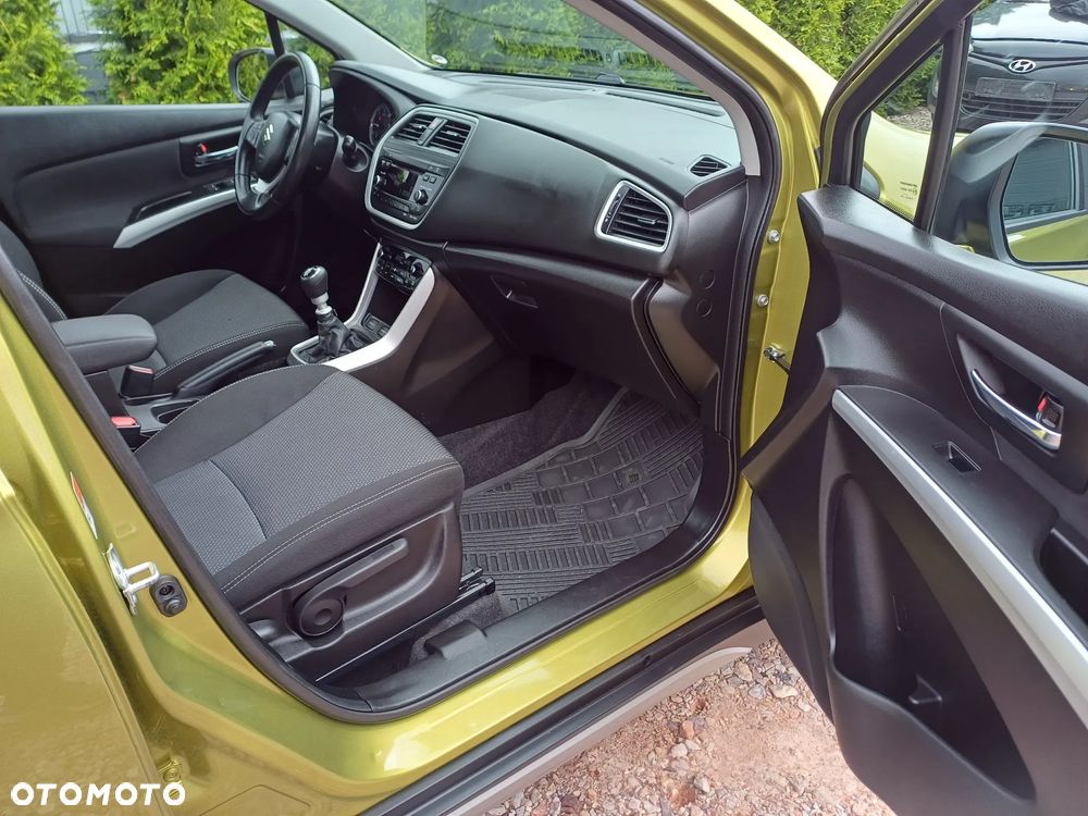 Suzuki SX4 S-Cross 1.6 DDiS Comfort - 17