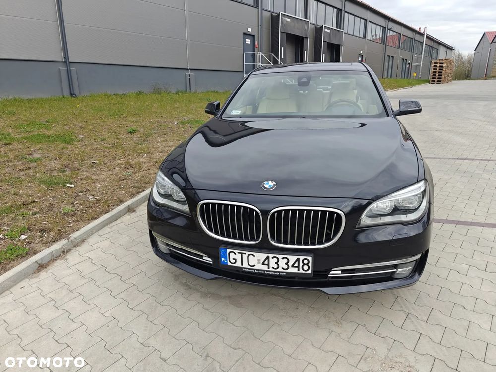 BMW Seria 7 740d xDrive - 2