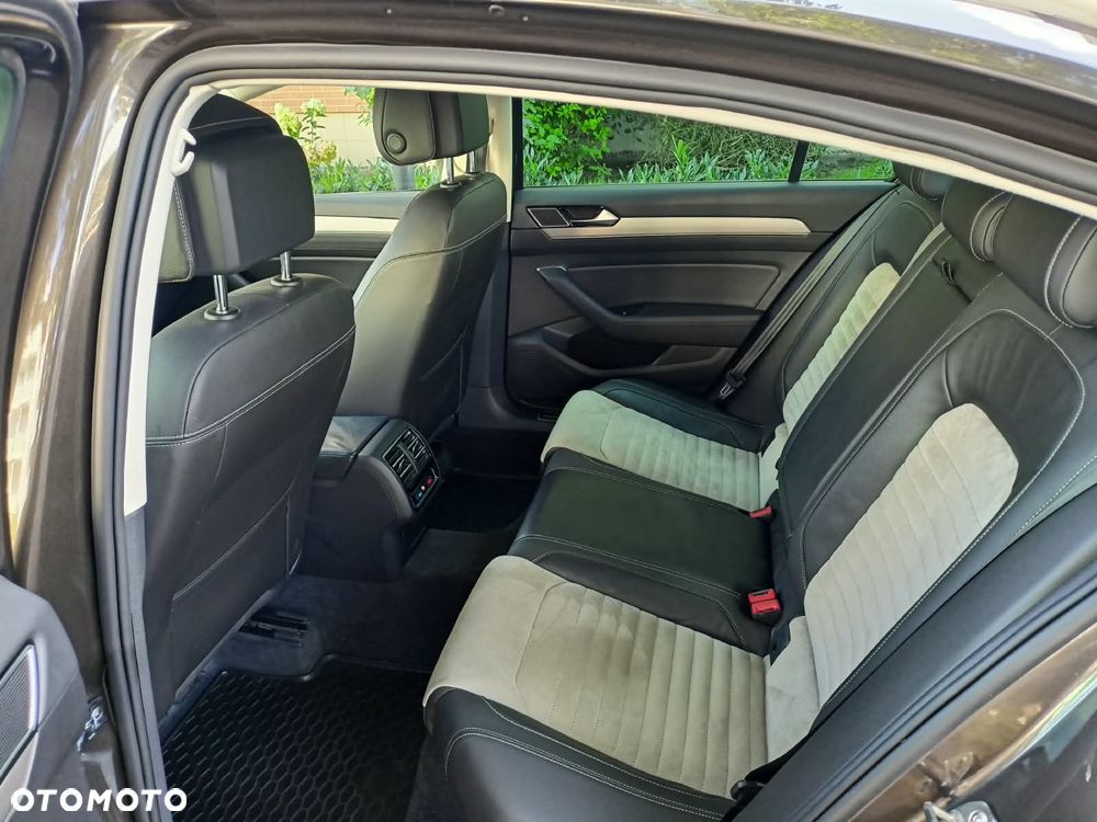 Volkswagen Passat - 7