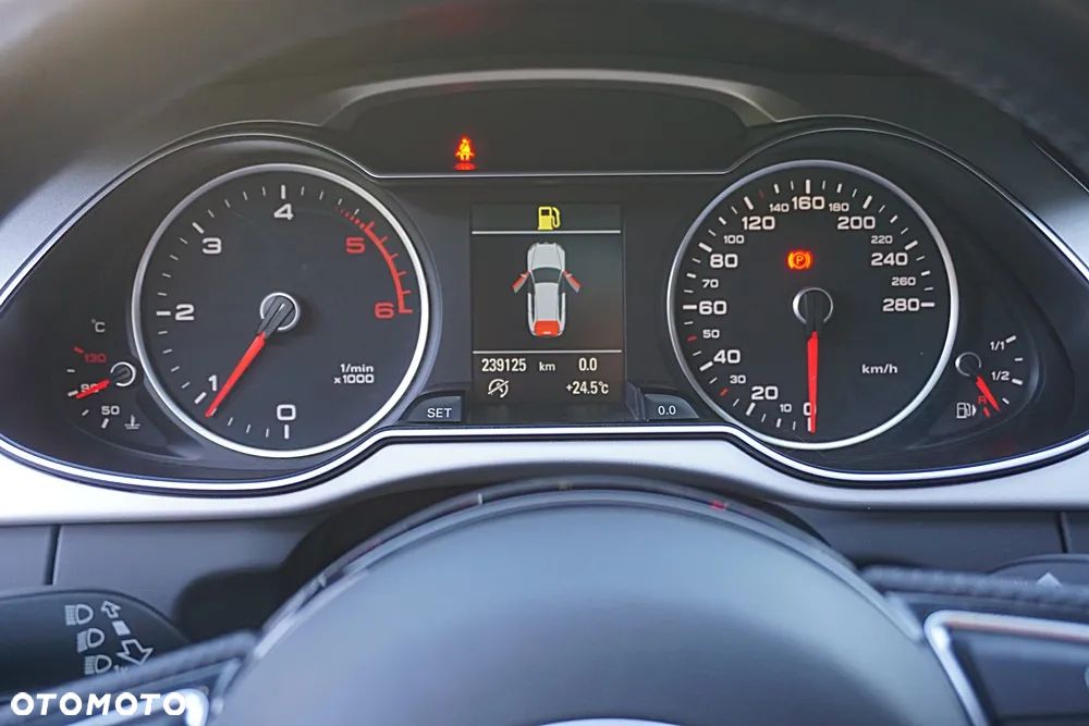 Audi A4 Avant 2.0 TDI DPF clean diesel S line Sportpaket - 25