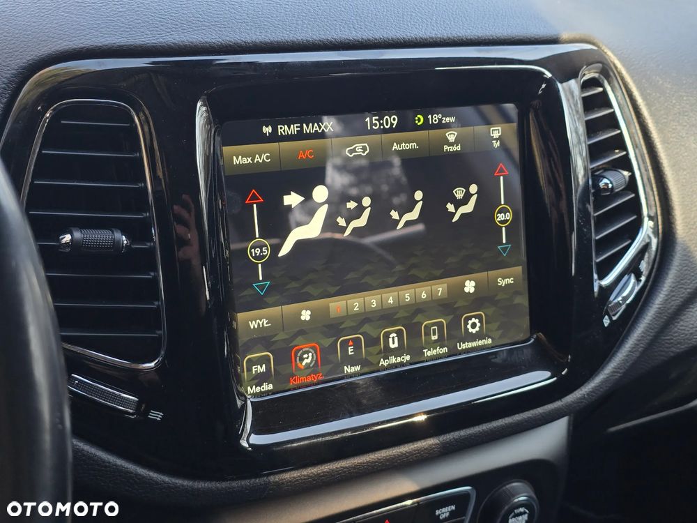 Jeep Compass 2.0 MJD Limited 4WD S&S - 33