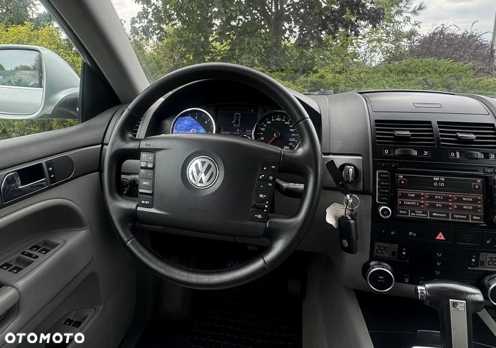 Volkswagen Touareg 3.0 V6 TDI DPF Perfect Tiptr - 17