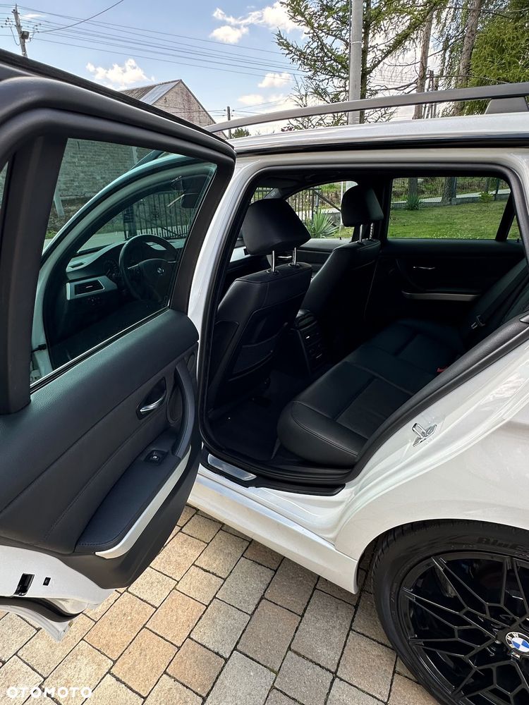 BMW Seria 3 325i - 9