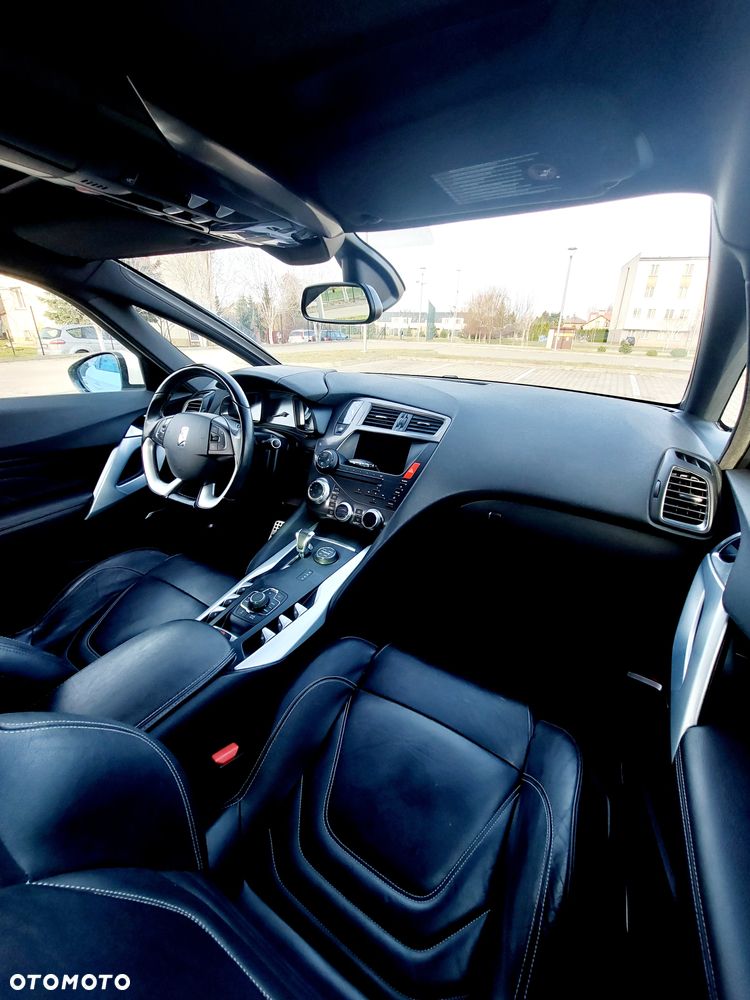 Citroën DS5 2.0 HDi Hybrid4 SoChic MCP - 12