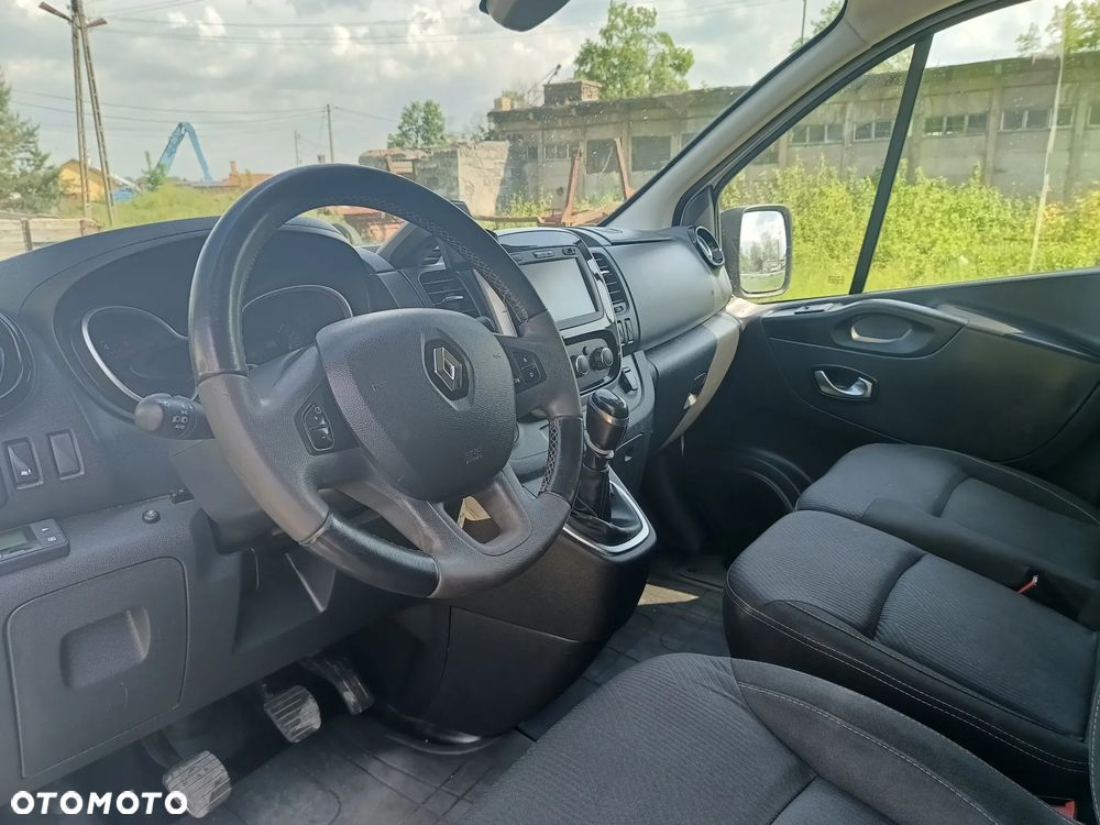 Renault Trafic L2H1 2.0 diesel 145kM 2019rok WEBASTO, CZUJNIKI PARKOWANIA, HAK, NIEWIELKI PRZEBIEG stan BDB, BEZWPADKOWY! - 8