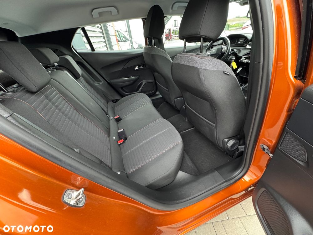 Peugeot 2008 1.2 PureTech Active S&S EAT8 - 16