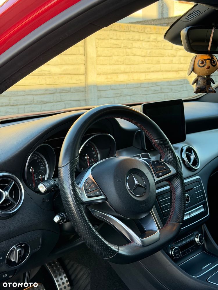 Mercedes-Benz GLA 200 7G-DCT AMG Line - 8
