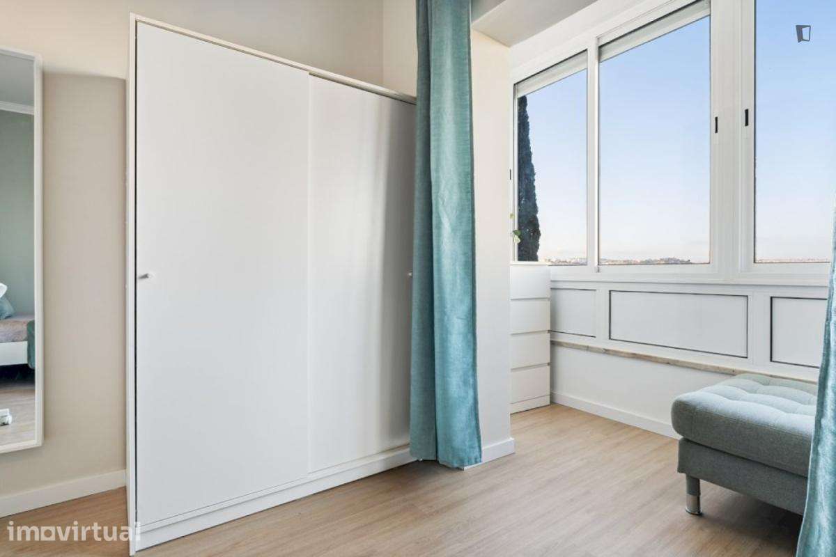 Quarto - localizado em Amadora Lisbon - Grande imagem: 5/24