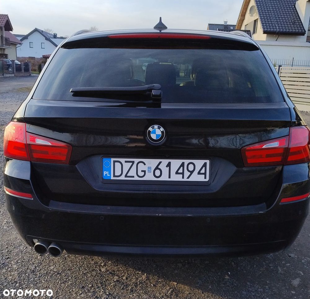 BMW Seria 5 525d xDrive - 8