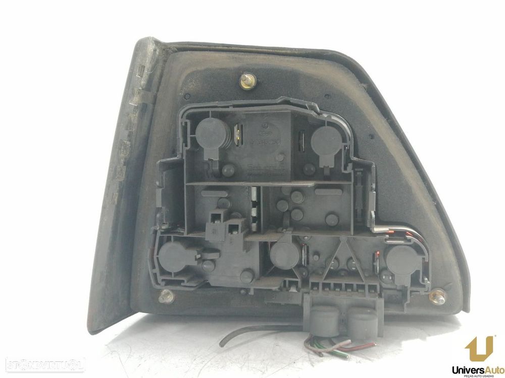 FAROLIM TRASEIRO DIREITO VOLKSWAGEN GOLF II 1989 - - 3