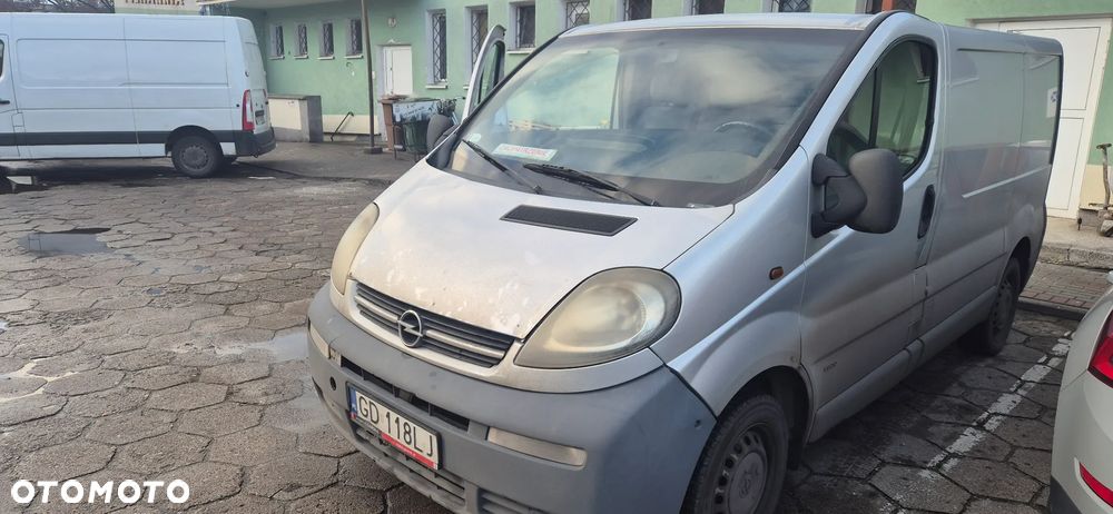 Opel Vivaro - 1