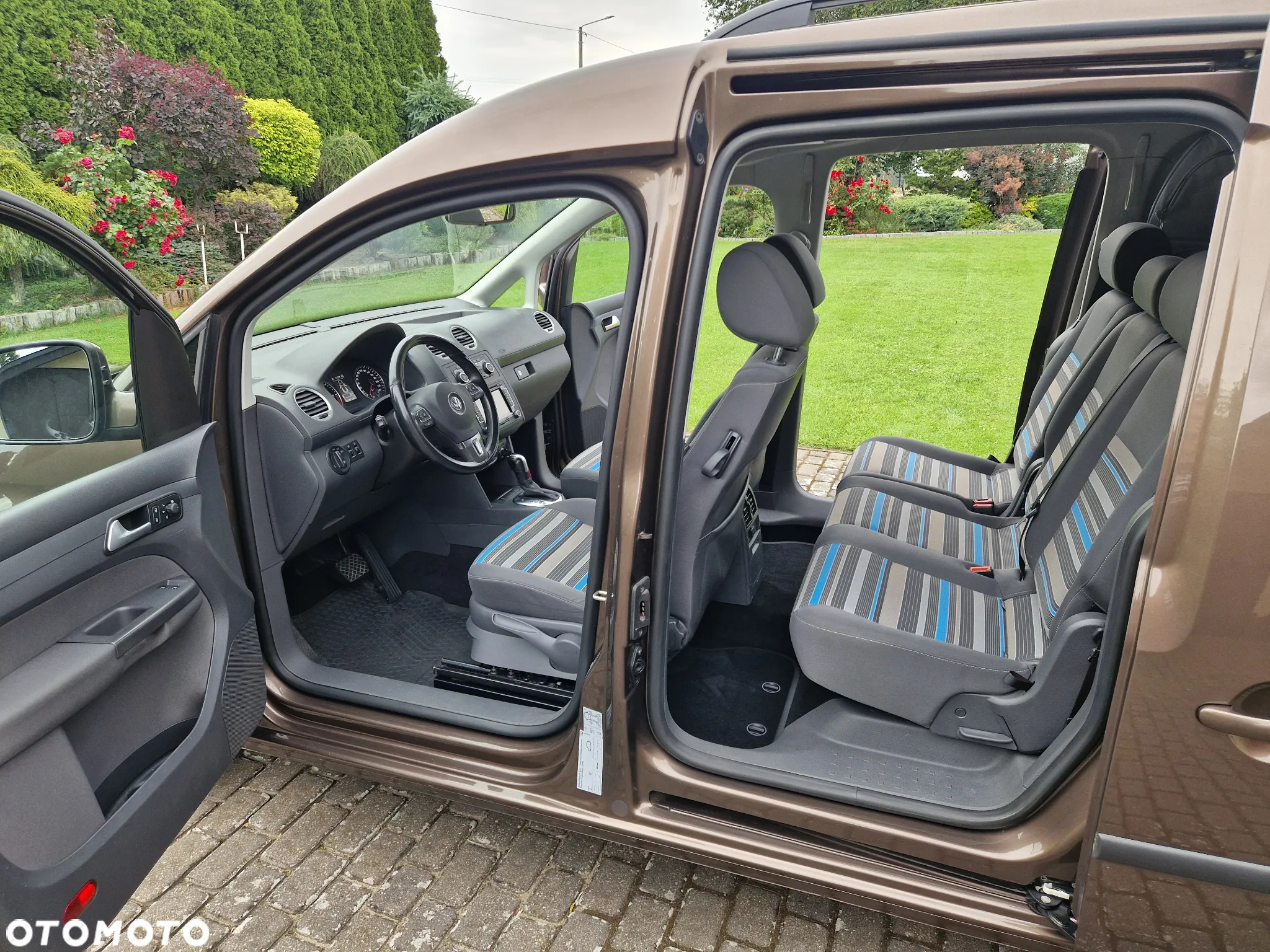 Volkswagen Caddy 2.0 TDI Comfortline DSG - 8