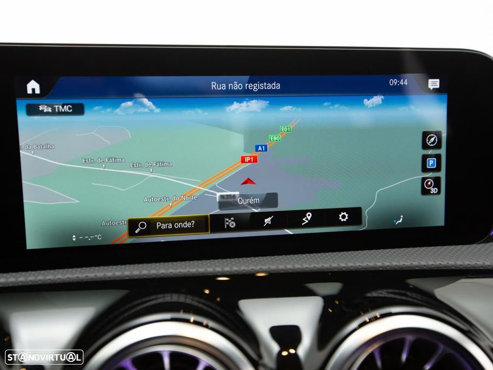 Mercedes-Benz A 250 e AMG Line - 30