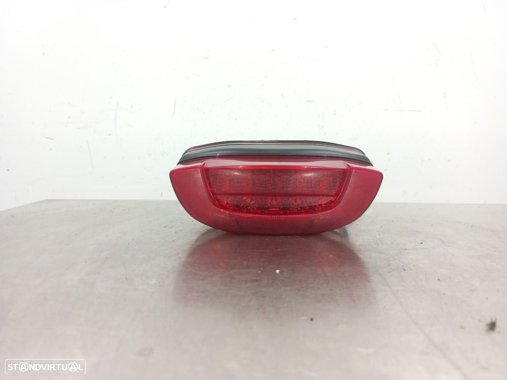LUZ TRASEIRA HONDA CB 650R - 1