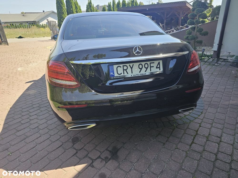 Mercedes-Benz Klasa E 220 d 9G-TRONIC - 8